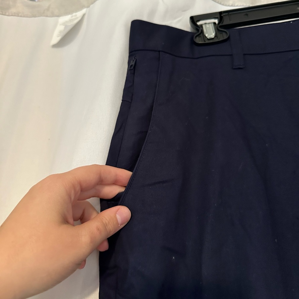 Men’s Fabletics Navy Blue The High Side Chino Pant - Picture 7 of 9